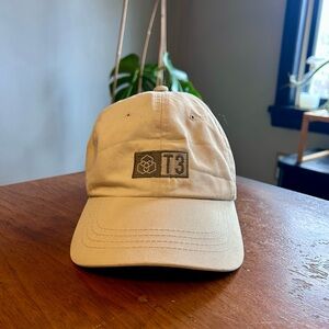 Vintage Orvis T3 Outdoor Gorpcore Fishing Hiking Embroidered Tan Strapback Hat